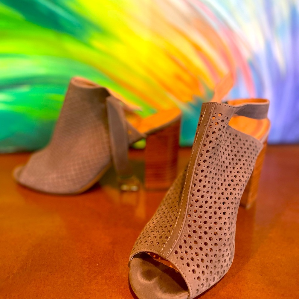 Halogen grey heeled , strap shoe